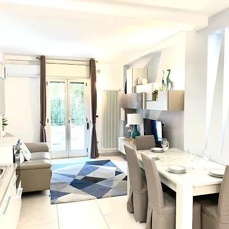 Mottola Apartament Tropea